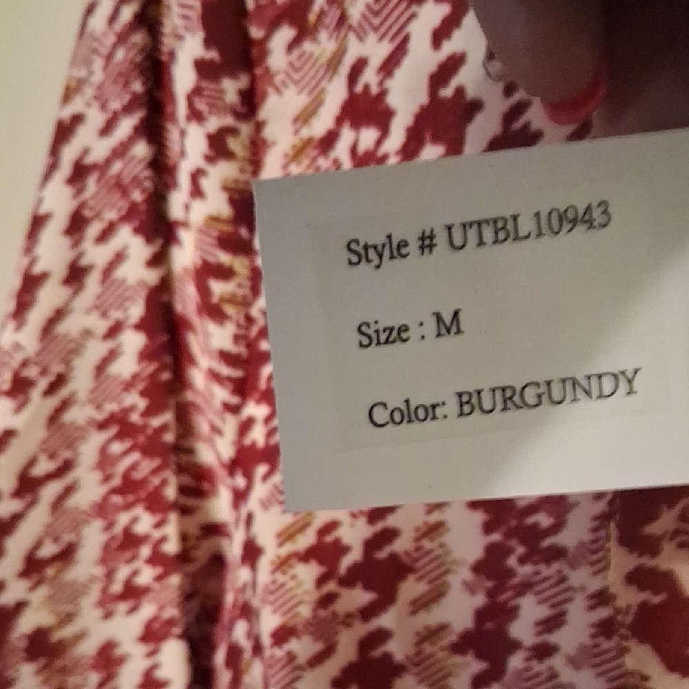 Women's Red Patterned Top - Picture 13 of 16